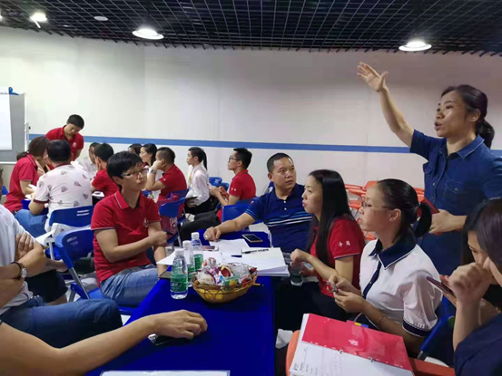 正廣生物固體飲料代加工廠參加8.31牛商研討會之手冊分享會